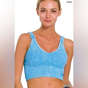 Zenana WASHED RIBBED CROPPED SEAMLESS BRA PADDED TANK TOP